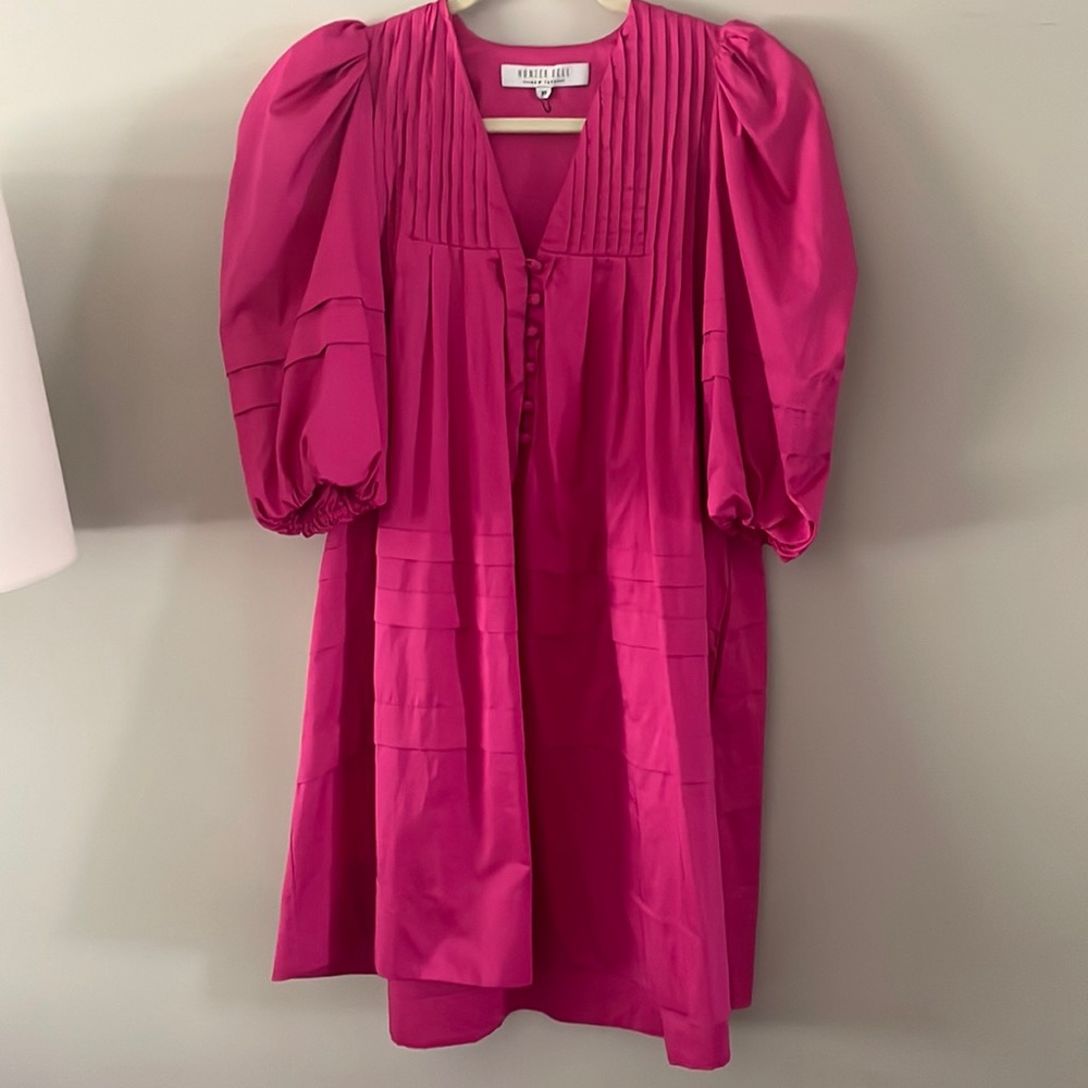 Hunter Bell Pink Jenkins Dress. In perfect condition size xs. (Fits a small)